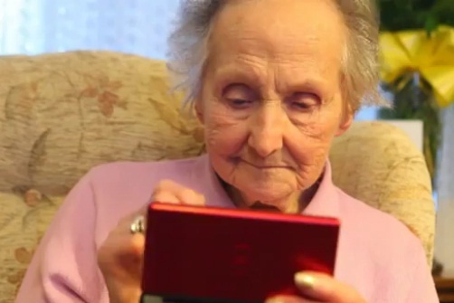 100 year old woman Nintendo DS